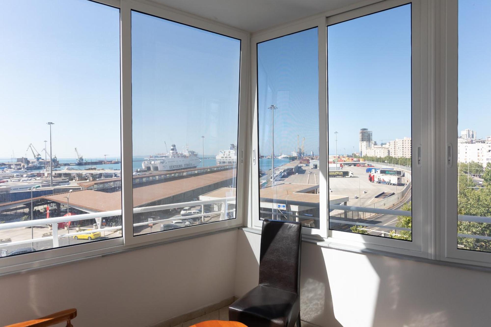 Apartment Port View