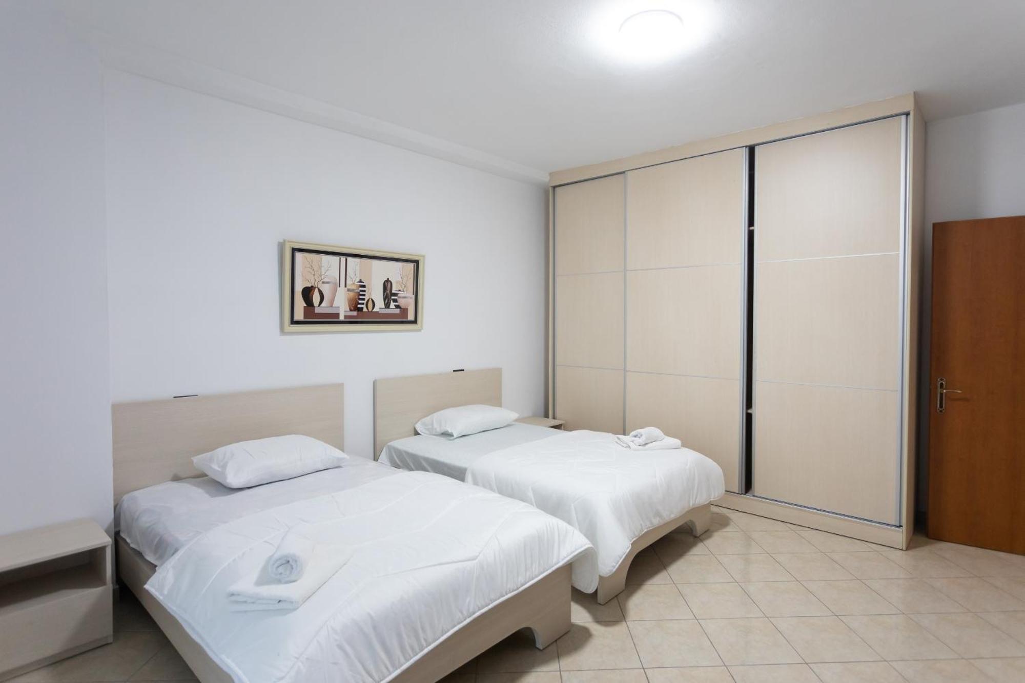 Port View Apartment *